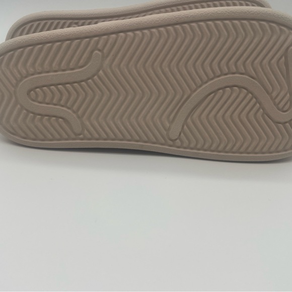 Unisex Adidas Adult Clog Slide-On Sandals - Picture 6 of 6